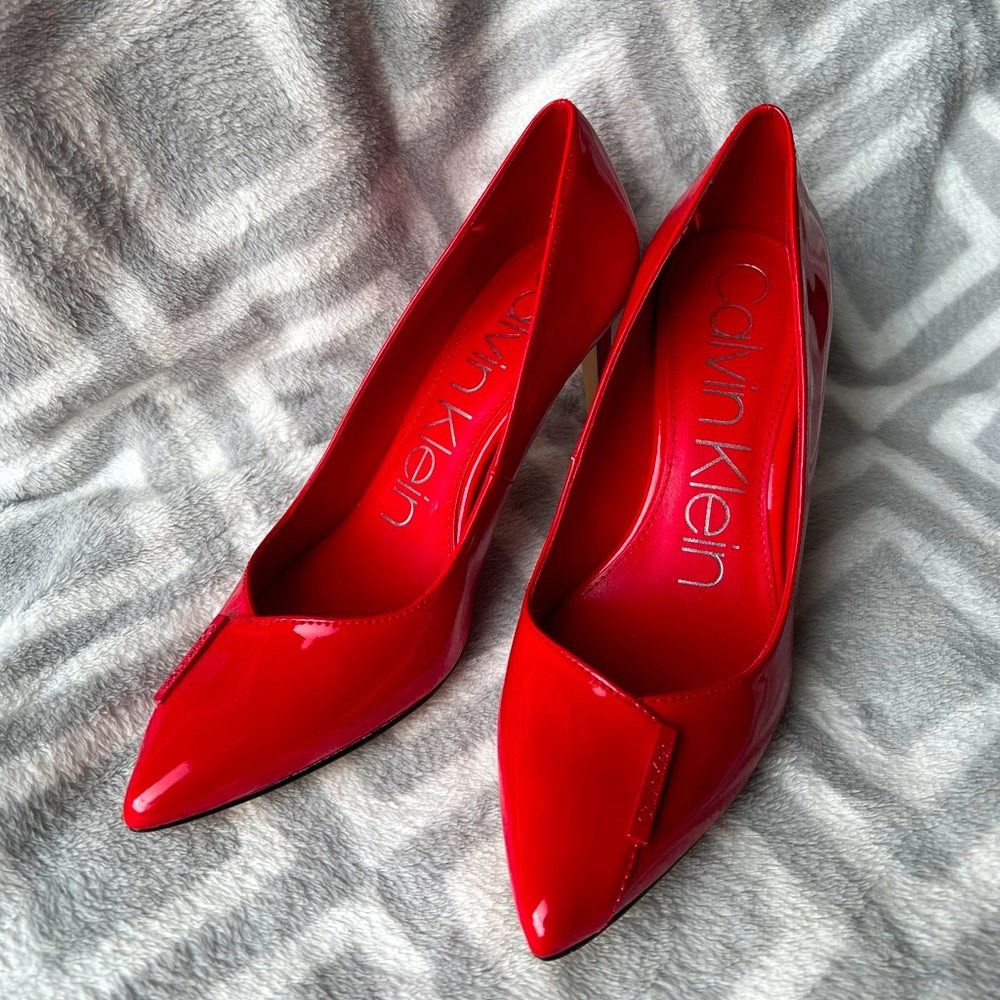NEW and UNWORN Calvin Klein Pump Heels